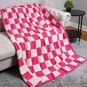 Fuchsia Pink CheckerBoard Patterned Two Tone Blanket Design Reversible Throw